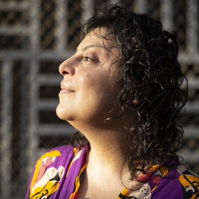 Flávia Gasi, jornalista, escritora, professora e pesquisadora em jogos digitais. Imagem de Alícia Peres.