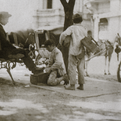 Pequenos engraxates, sem data. Autor: Vicenzo Pastore.