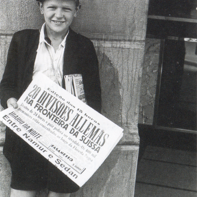 Garoto jornaleiro, 1939. Autora: Hildegard Rosenthal.