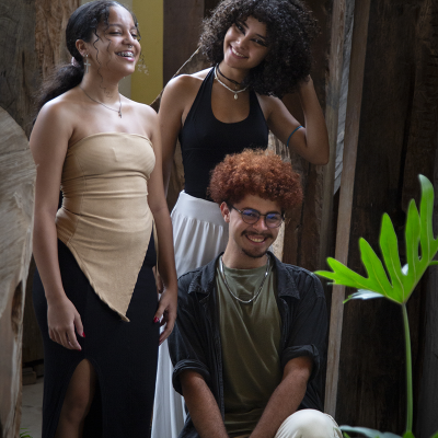 Emilly Gonçalves Noronha, Diogo Carvalho e Sarah Milher: Estudantes Secundaristas  do 3º ano do ensino médio; Foto de Alícia Peres. São Paulo. 2024.